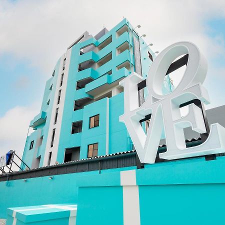 Hotel Love Jewel Кіта-Кюшю Екстер'єр фото